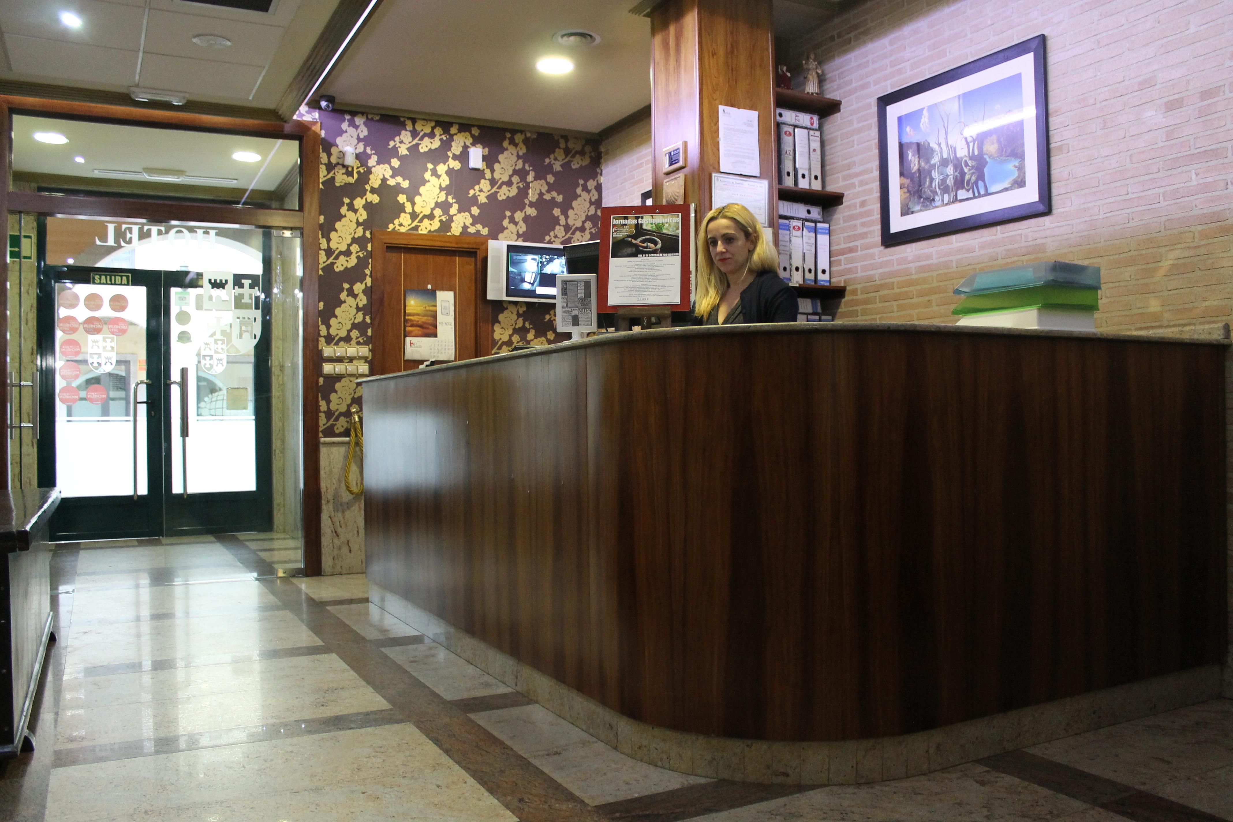 Hotel El Castillo Ponferrada Bagian luar foto