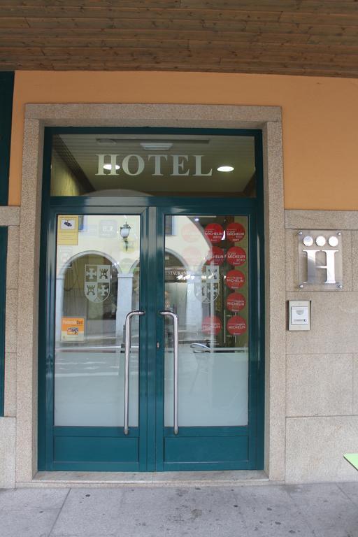 Hotel El Castillo Ponferrada Bagian luar foto