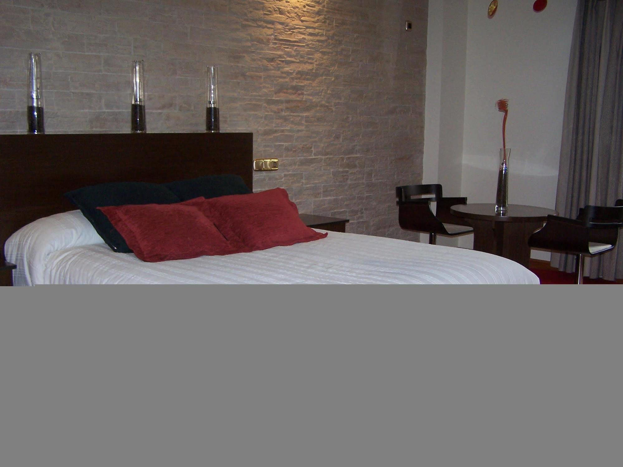 Hotel El Castillo Ponferrada Ruang foto